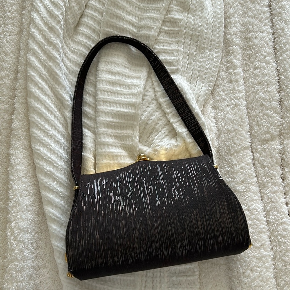 Vintage style purse
